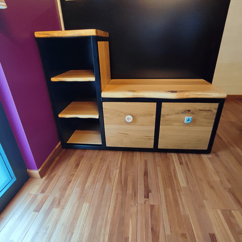 Meuble salle de bain sur-mesure en chêne massif