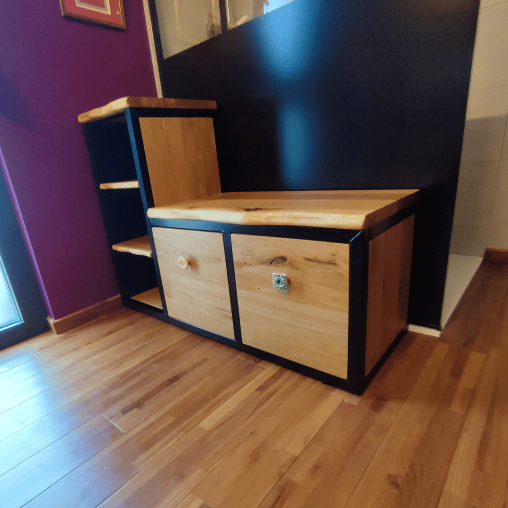 Mobilier salle de bain unique – Bois massif et métal