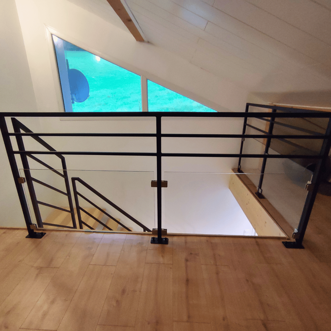 garde-corps métal et verre feuilleté securit