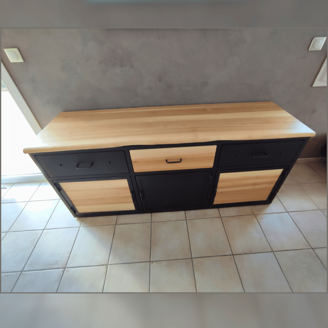 Bahut fabriqué en France