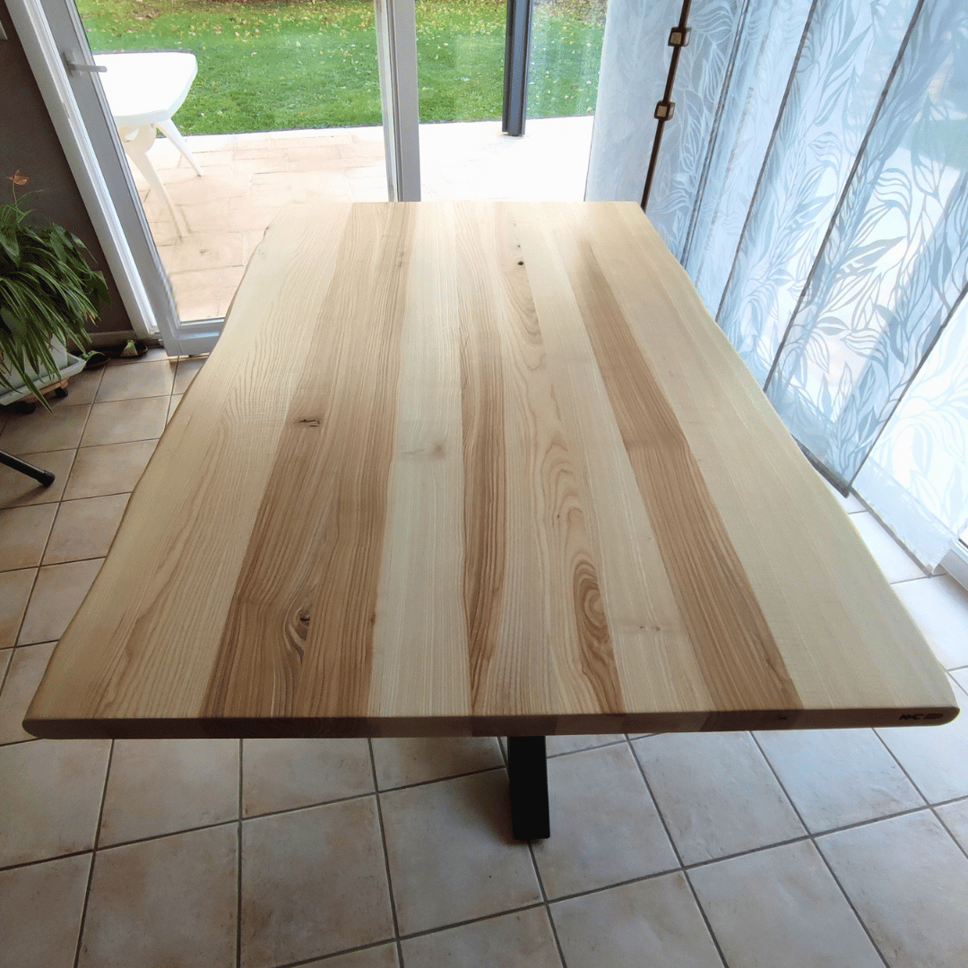 Table en frêne massif
