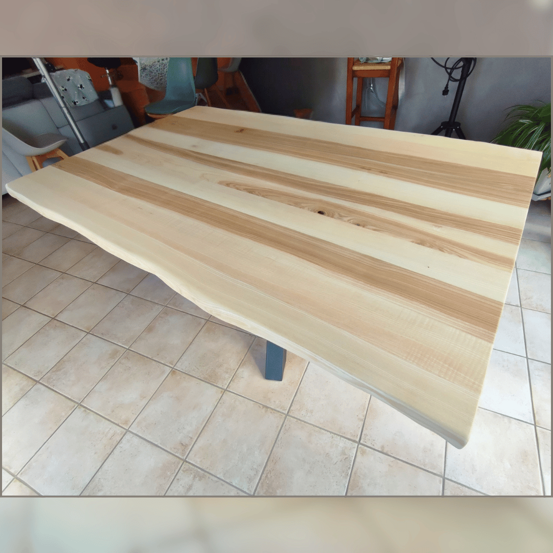 Table fabriquée Pontarlier